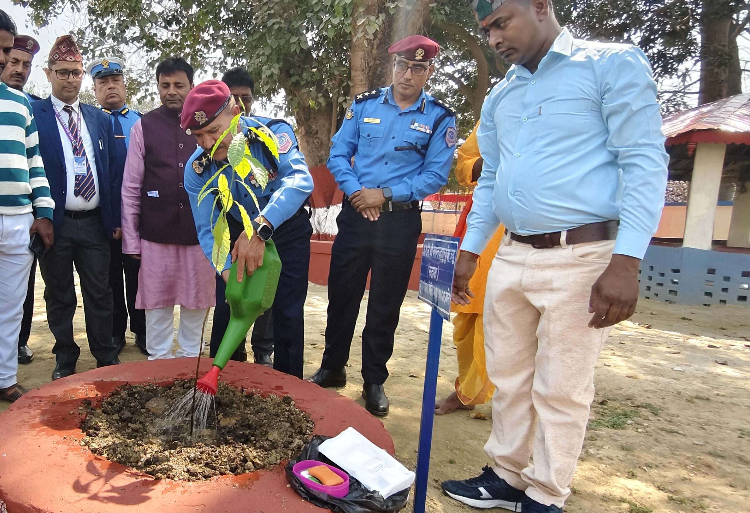 प्रहरी महानिरीक्षक कुँवरबाट जिल्ला प्रहरी कार्यालय रौतहटमा नवनिर्मित भवनहरू उद्‌घाटन