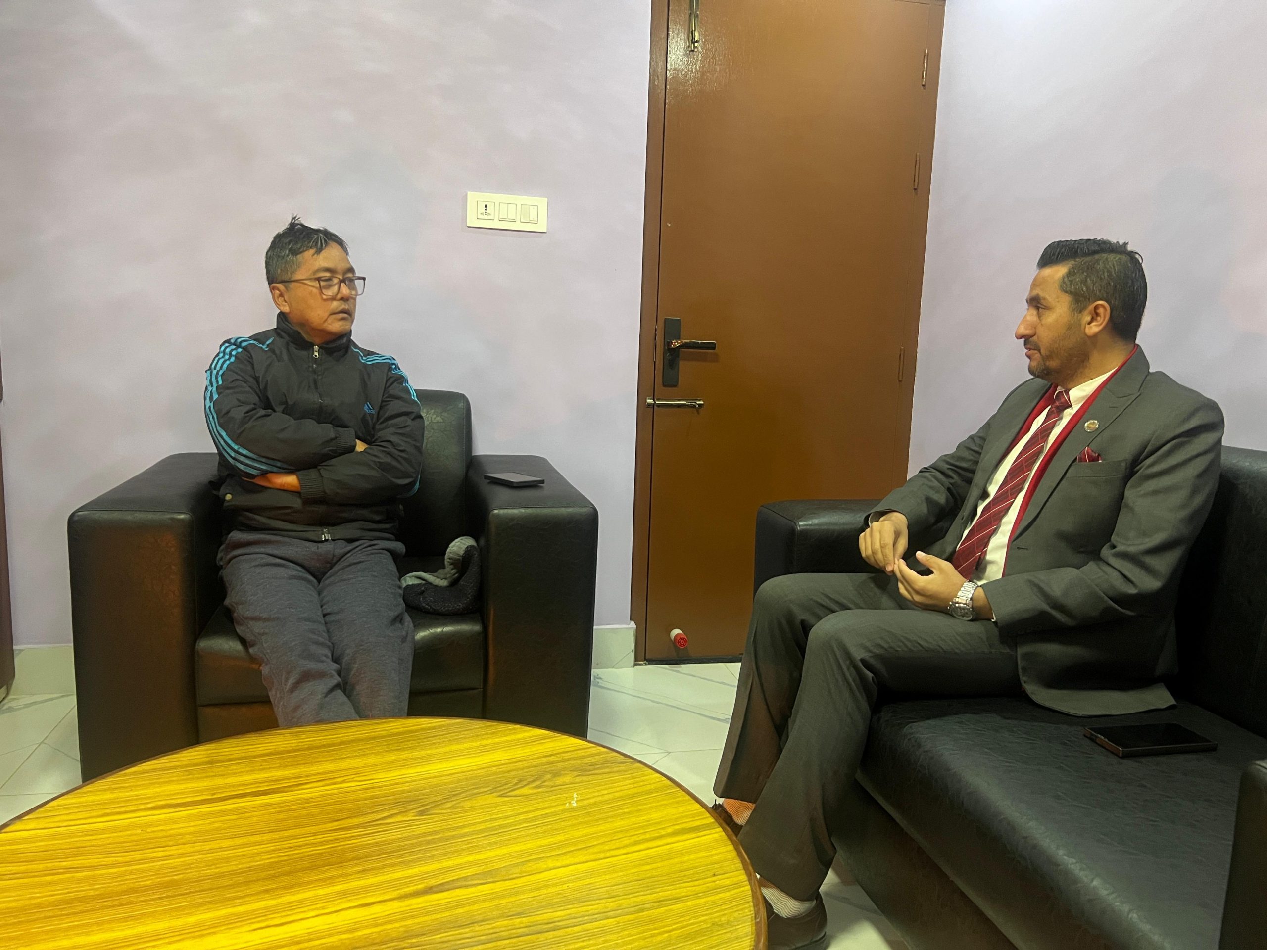 निर्वाचनको सरगर्मी बढ्दै : सञ्चारमन्त्री जगदीश खरेल र राप्रपा अध्यक्ष राजेन्द्र लिङ्देनबीच भेटवार्ता