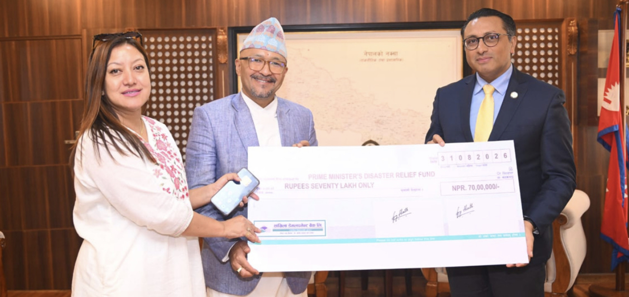 भोटेकोशी बाढीपीडितका लागि सांग्रिला डेभलपमेन्ट बैंकको ७० लाख सहयोग